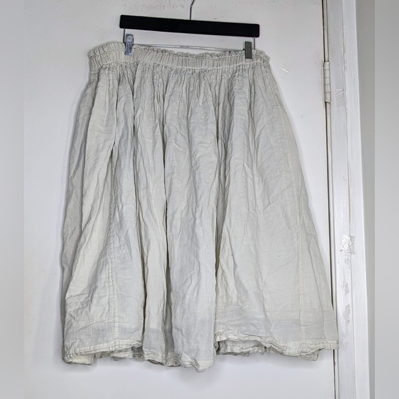 WORLD OF CROW COTTON PLEATED SKIRT - OFF WHITE - Picture 2 of 5